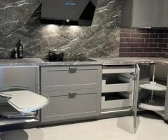 Showroomkeuken in U - opstelling - 2