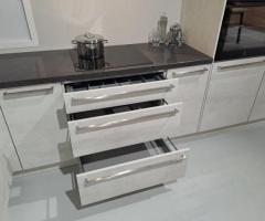 Showroomkeuken | Kampen | Riva beton wit - 3