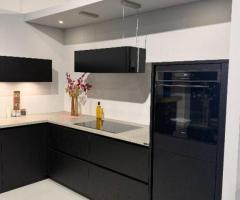 Showroomkeuken | Hardenberg | Stoere Decor eiken nero hoekkeuken - 2