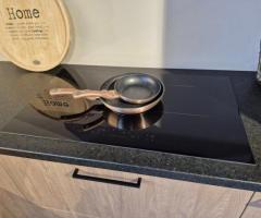 Showroomkeuken | Almelo | Hoekkeuken houtlook - 3