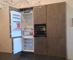 opheffing showroomkeuken greeploos. van €24000 voor €7900,= - 5