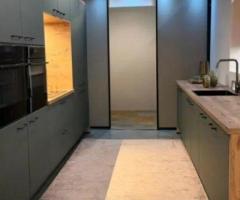 Complete landelijke keuken met nieuwe apparatuur - 1