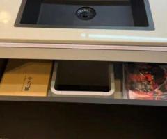 Moderne keuken met eiland en nieuw apparatuur - 3