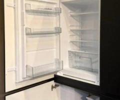 Moderne keuken met eiland en nieuw apparatuur - 10